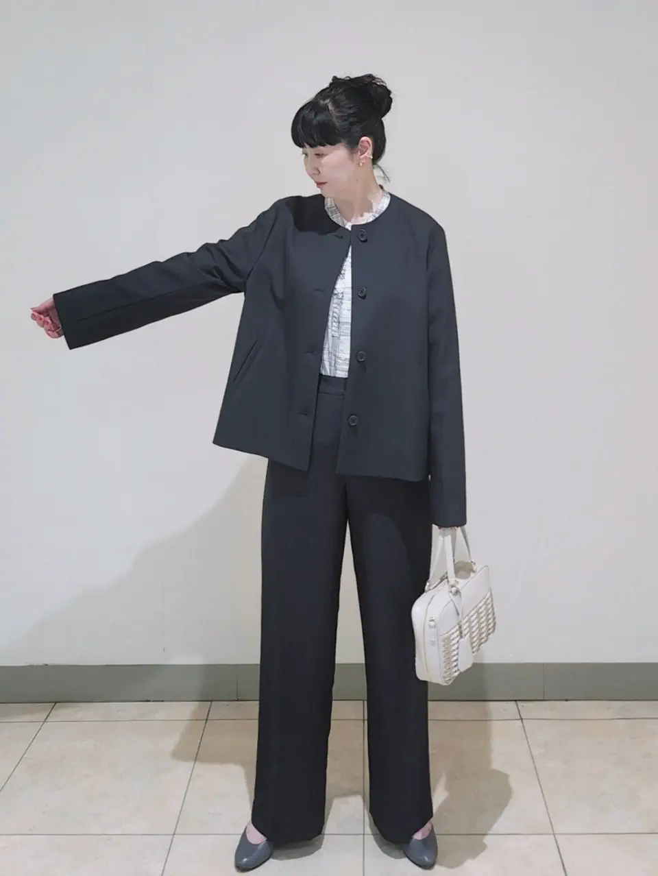 J.PRESS LADIES L スタッフ コーディネート画像