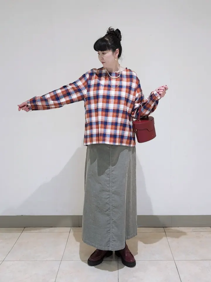 J.PRESS LADIES L スタッフ コーディネート画像