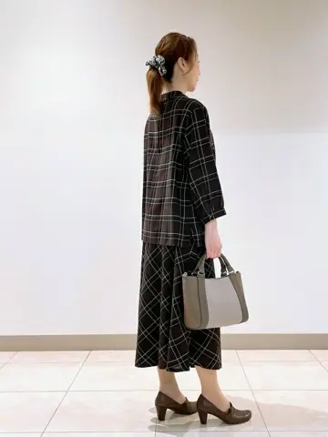 J.PRESS LADIES L スタッフ コーディネート画像