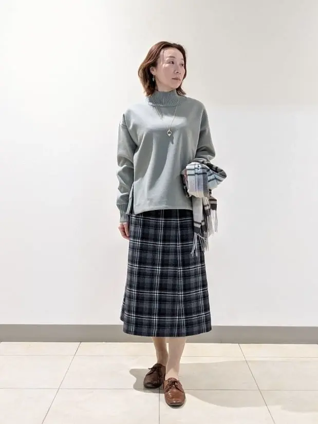 J.PRESS LADIES L スタッフ コーディネート画像