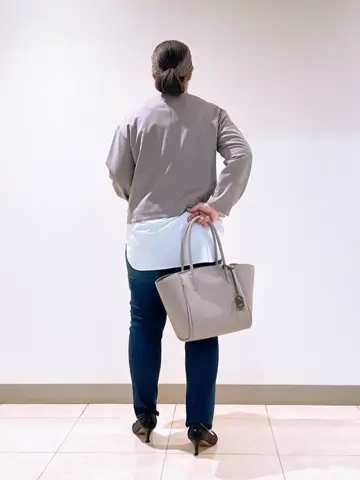 J.PRESS LADIES L スタッフ コーディネート画像