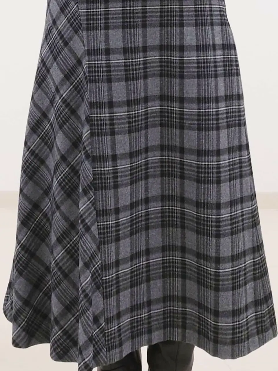 J.PRESS LADIES L スタッフ コーディネート画像