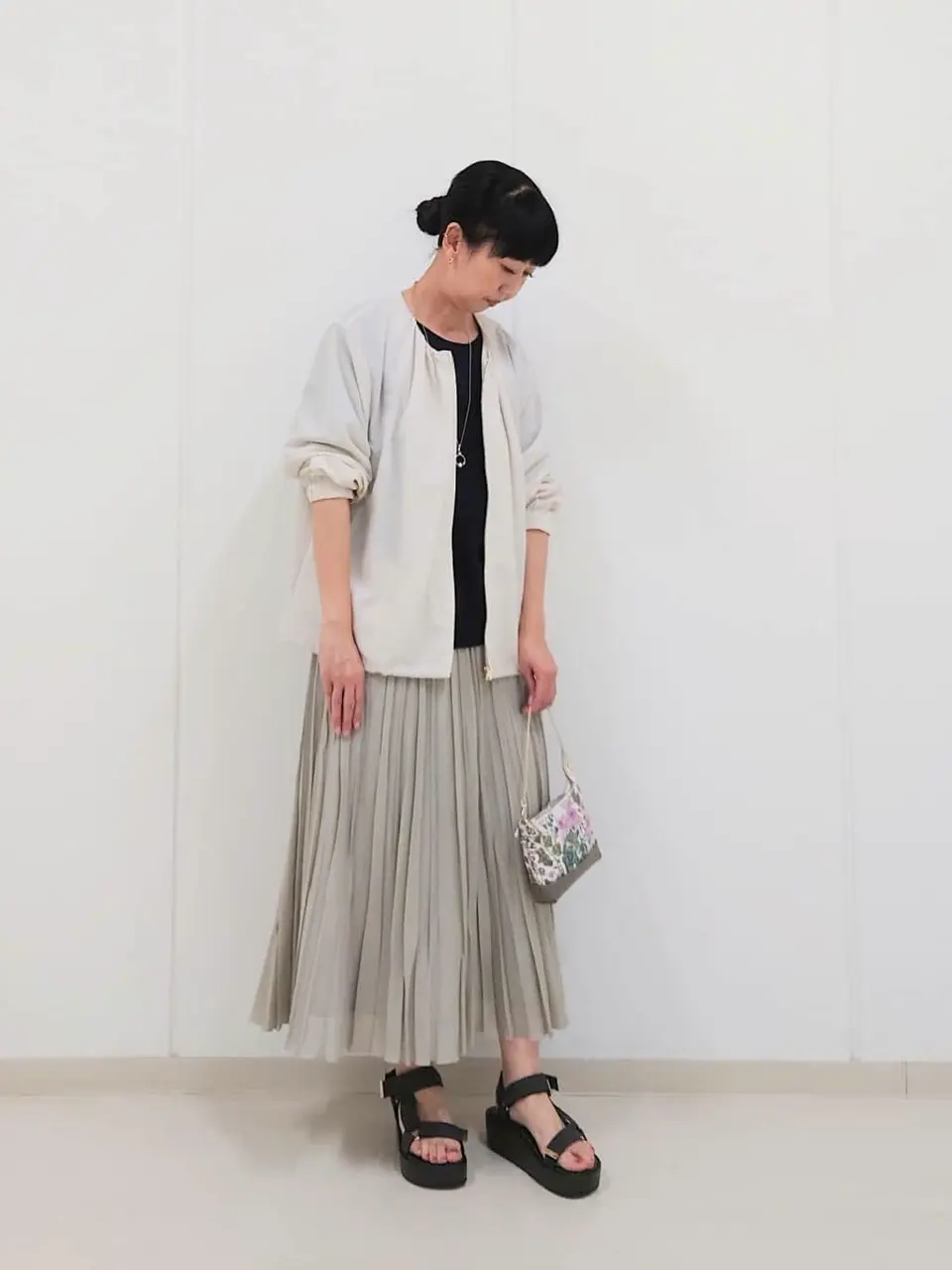 J.PRESS LADIES L スタッフ コーディネート画像