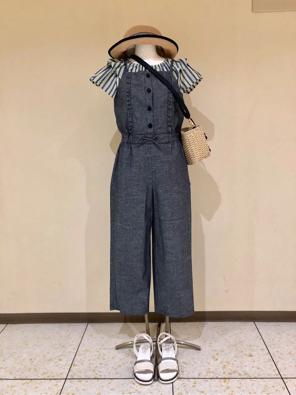  SAKAI コーディネート画像