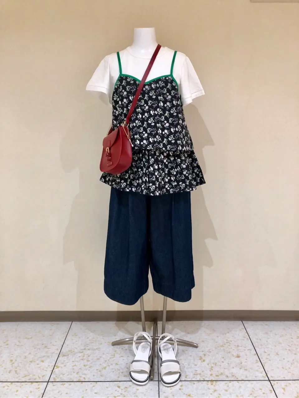  SAKAI コーディネート画像