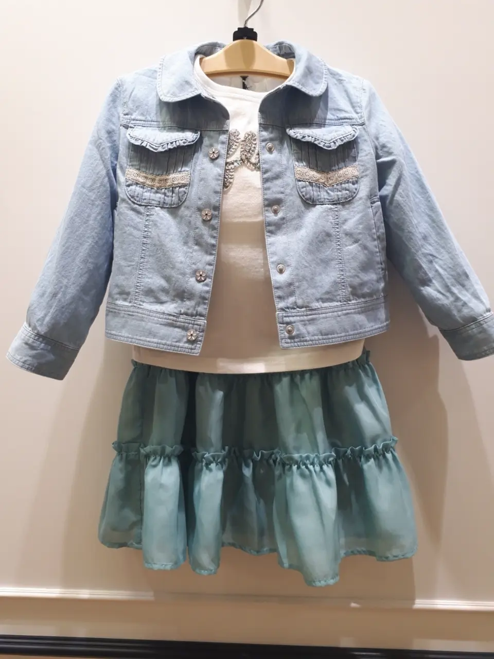 組曲 KIDS 阿部 コーディネート画像