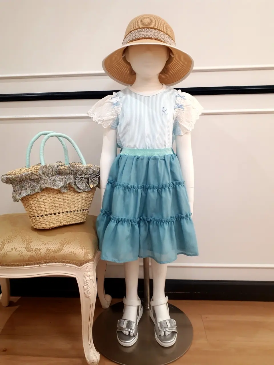 組曲 KIDS 阿部 コーディネート画像