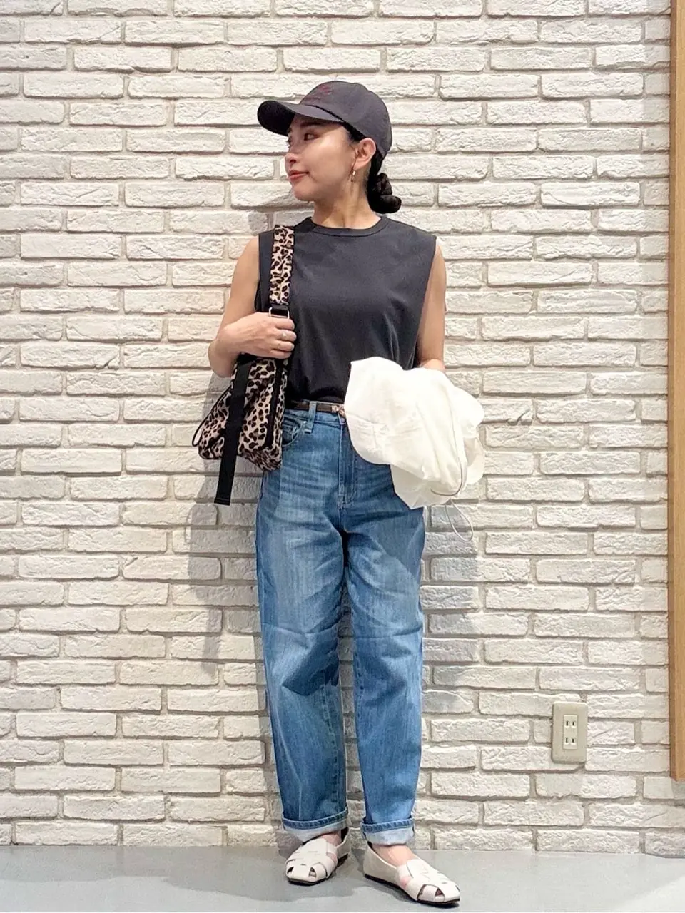 ONWARD CROSSET SELECT 服部 コーディネート画像