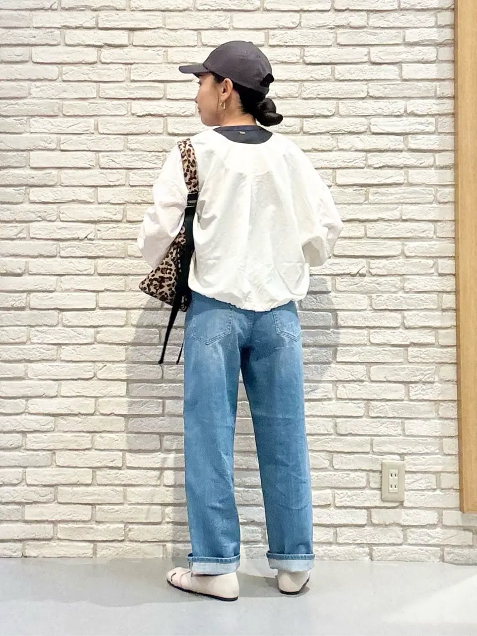 ONWARD CROSSET SELECT 服部 コーディネート画像