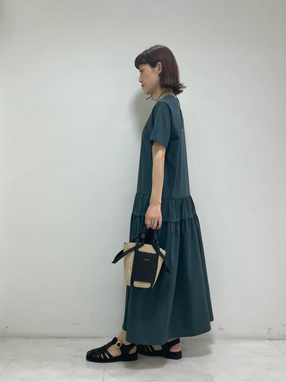 ONWARD CROSSET SELECT 岡田 コーディネート画像