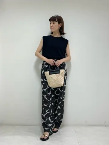 ONWARD CROSSET SELECT 岡田 コーディネート画像