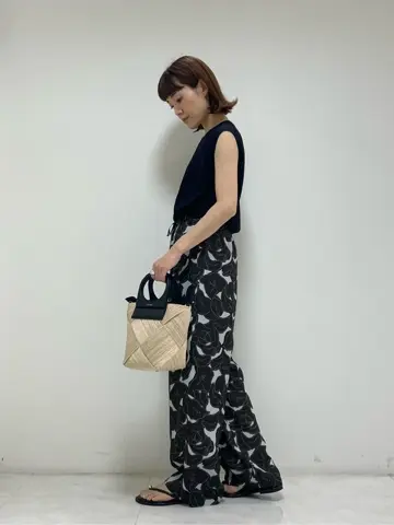 ONWARD CROSSET SELECT 岡田 コーディネート画像