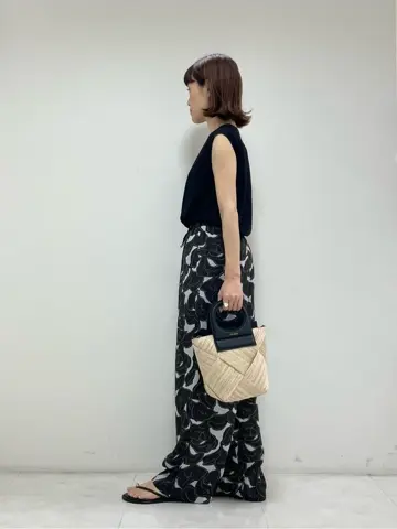 ONWARD CROSSET SELECT 岡田 コーディネート画像