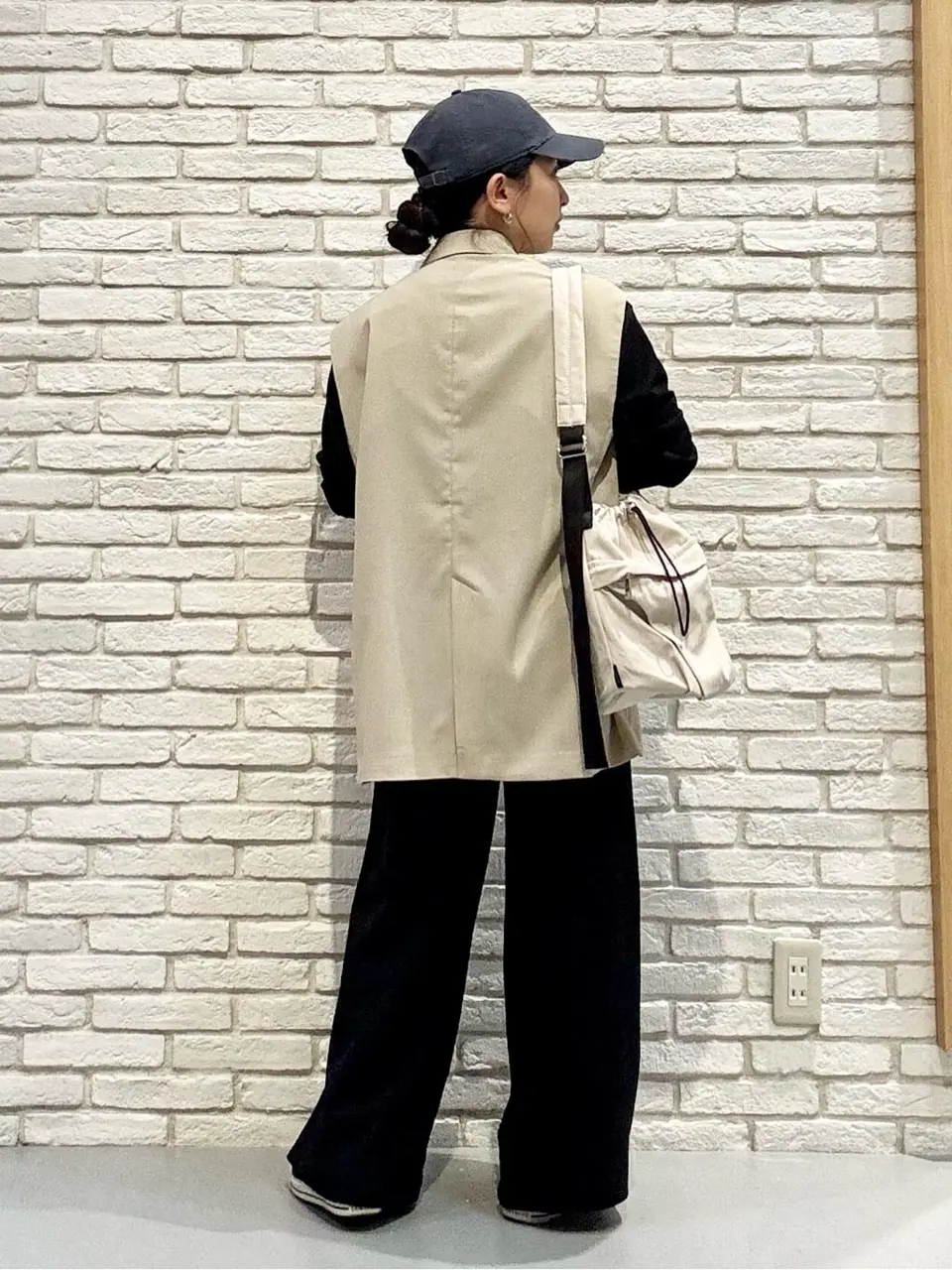 ONWARD CROSSET SELECT 服部 コーディネート画像