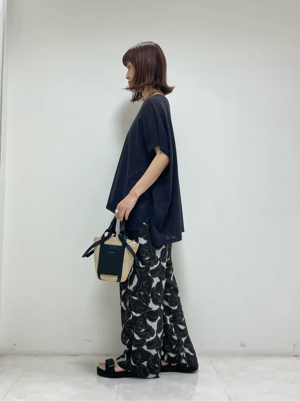 ONWARD CROSSET SELECT 岡田 コーディネート画像