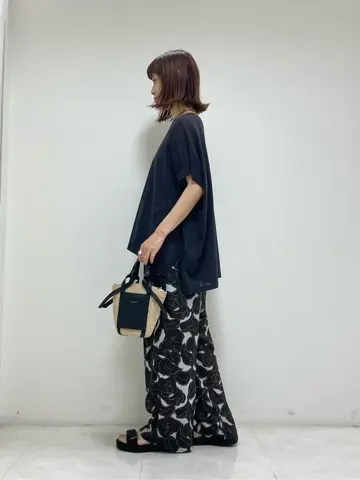 ONWARD CROSSET SELECT 岡田 コーディネート画像