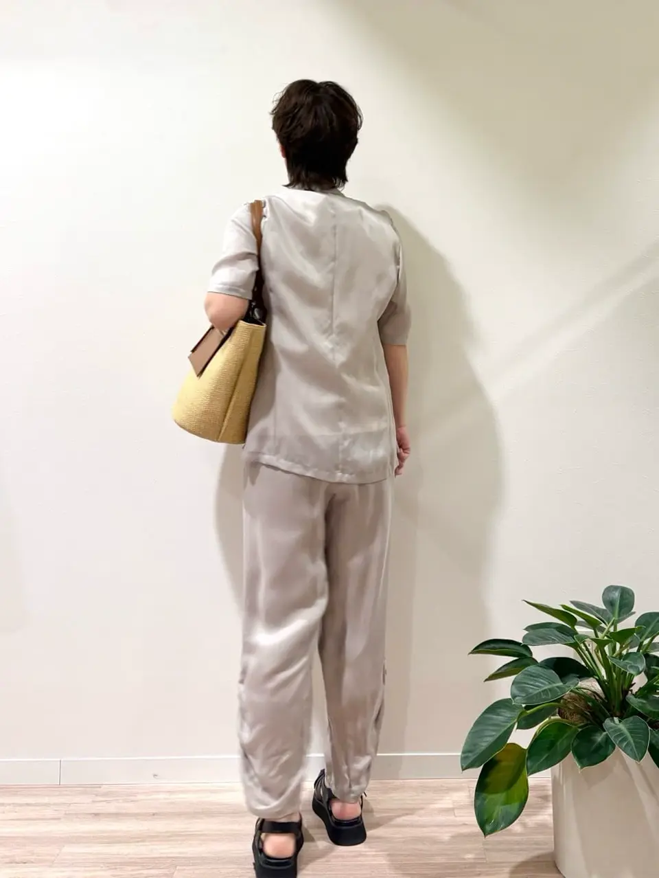 ONWARD CROSSET SELECT 照木 コーディネート画像