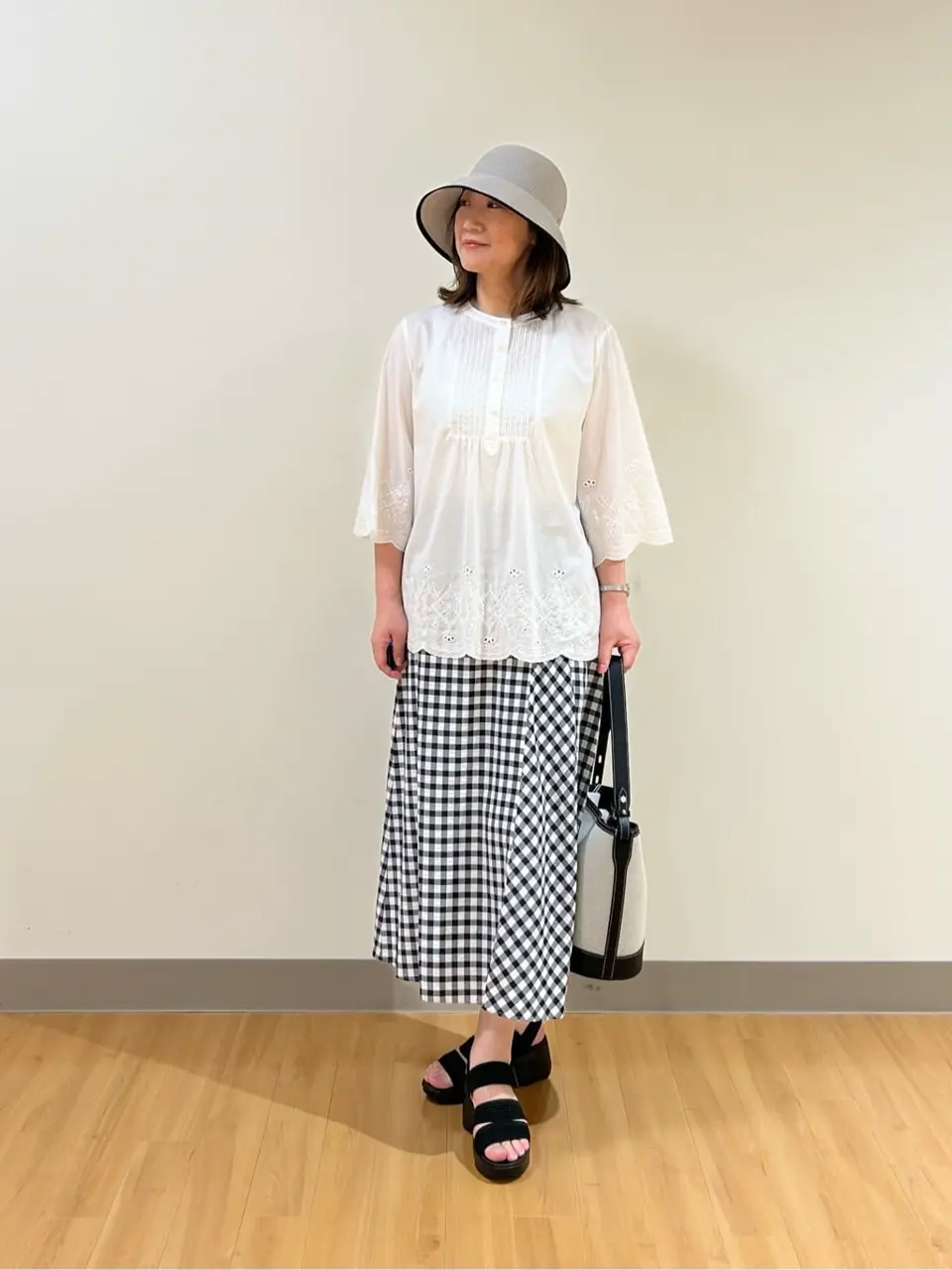 ONWARD CROSSET SELECT TAKI コーディネート画像