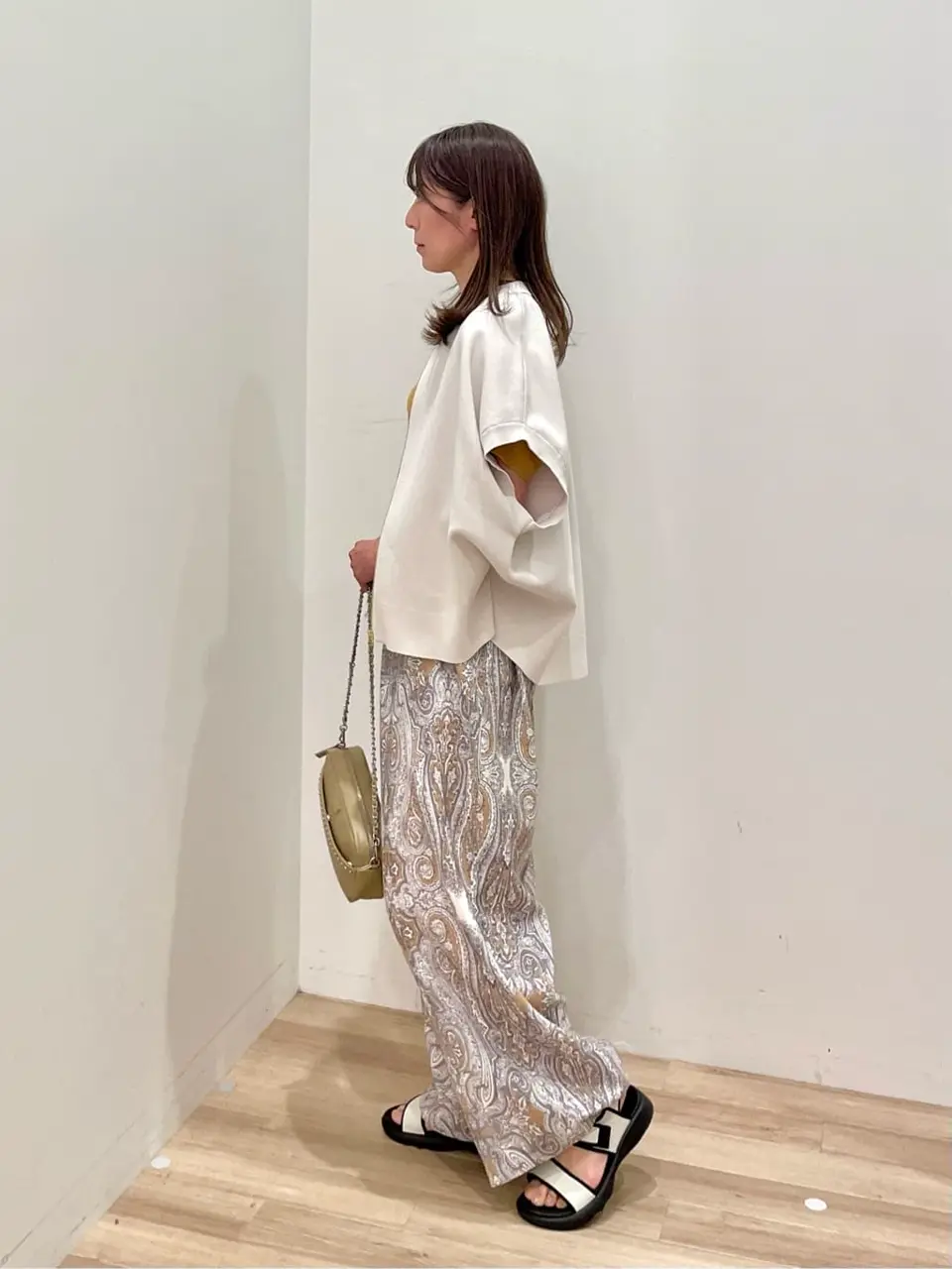 ONWARD CROSSET SELECT 井上 コーディネート画像