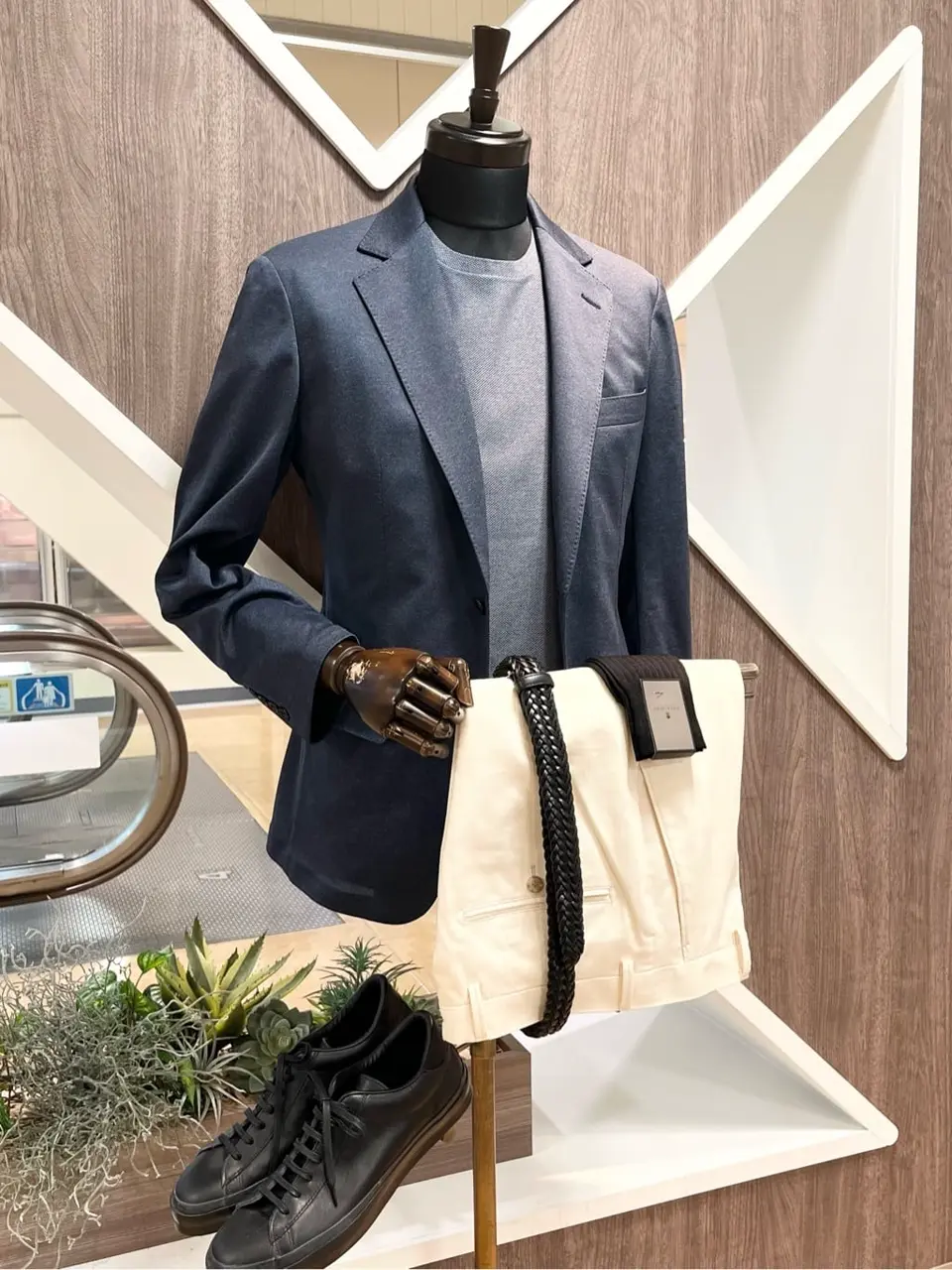 ONWARD CROSSET SELECT 小管 コーディネート画像