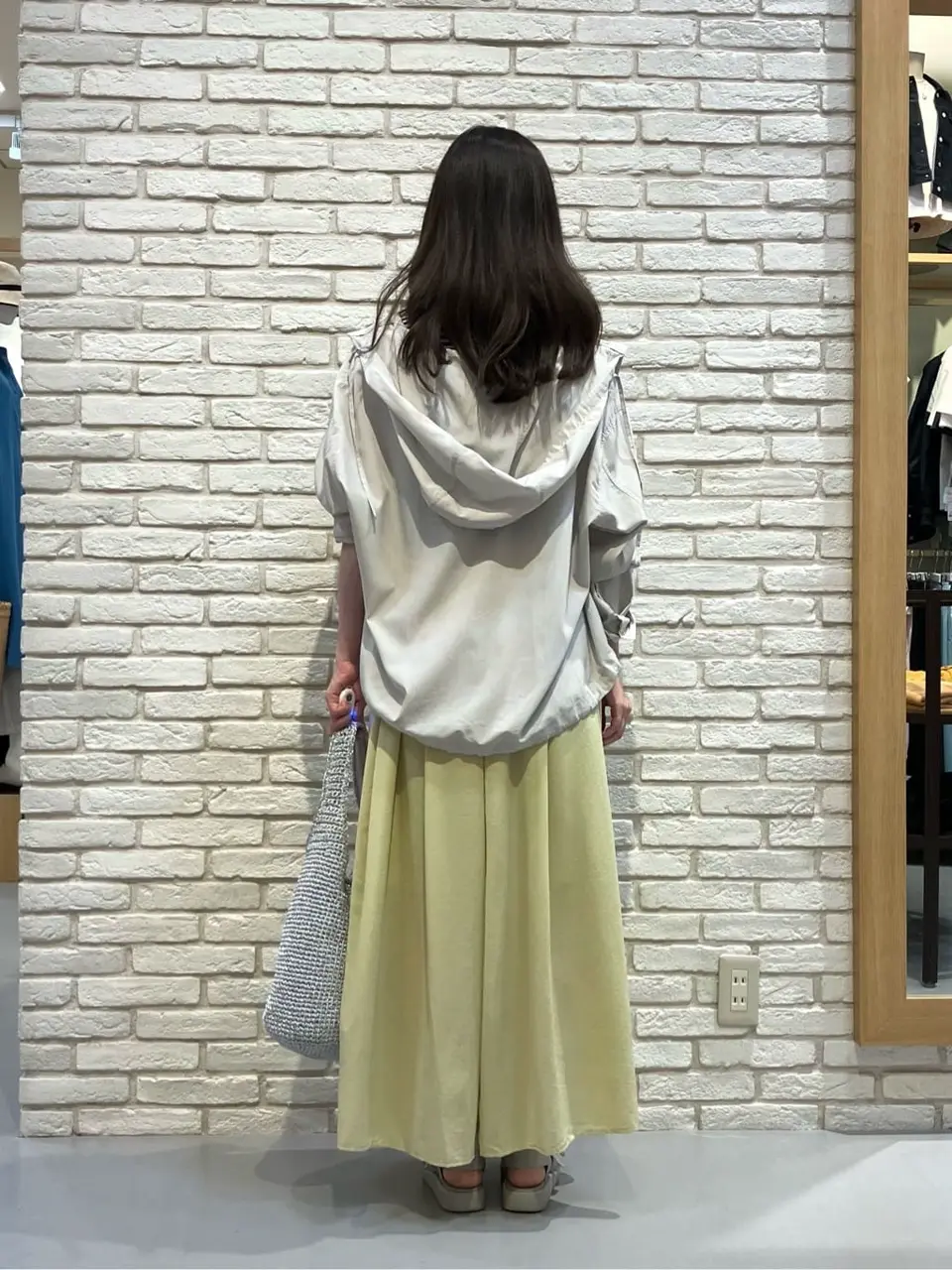 ONWARD CROSSET SELECT 檀 コーディネート画像