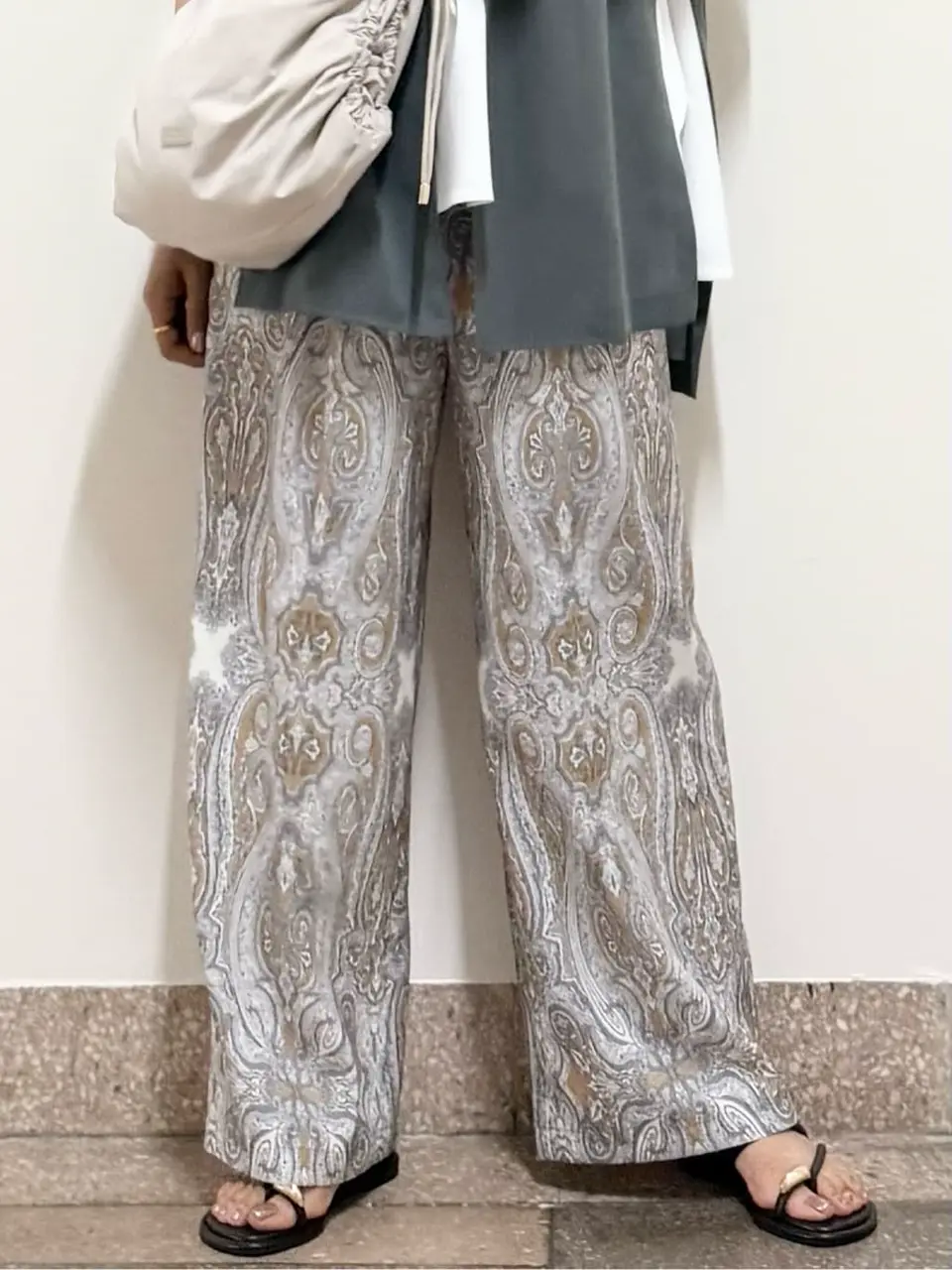 ONWARD CROSSET SELECT 佐藤 コーディネート画像