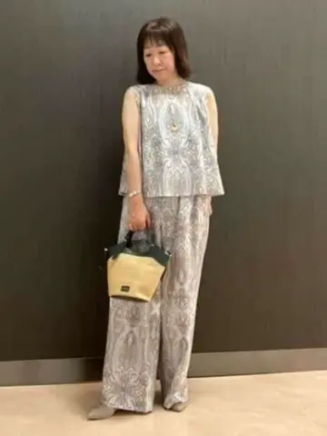 ONWARD CROSSET SELECT 服部 コーディネート画像