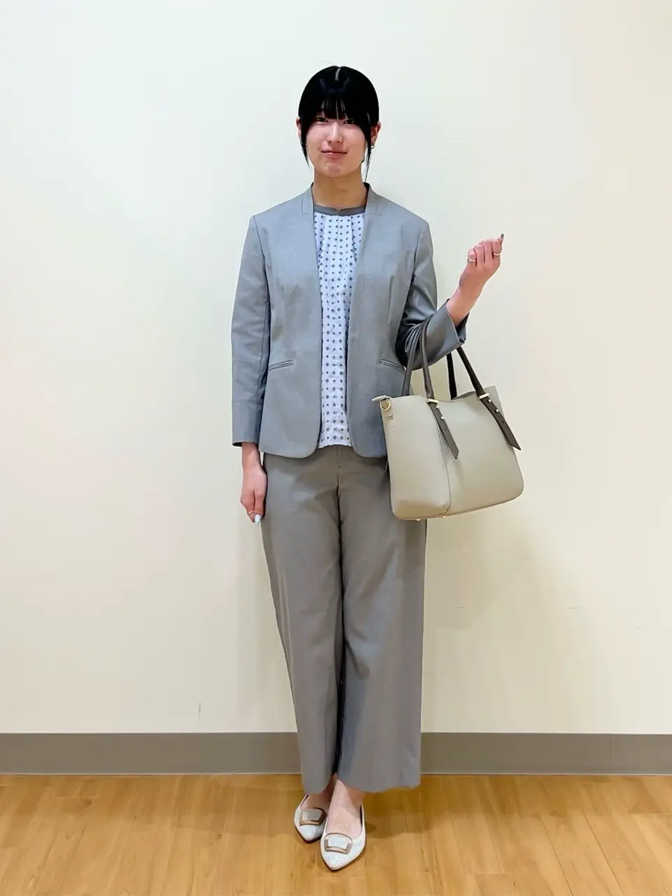 ONWARD CROSSET SELECT Aina コーディネート画像