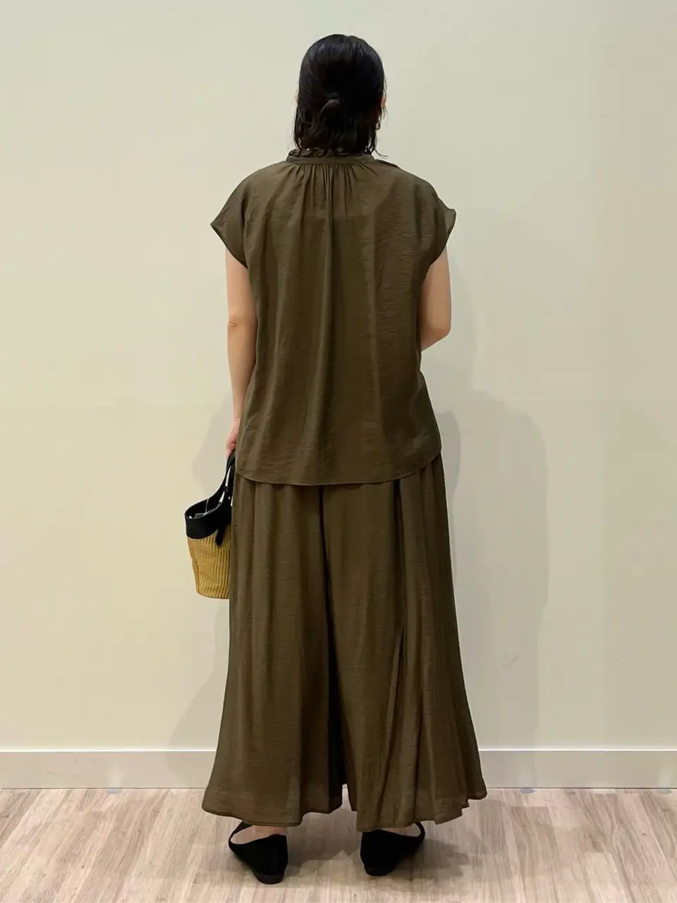 ONWARD CROSSET SELECT 小西 コーディネート画像