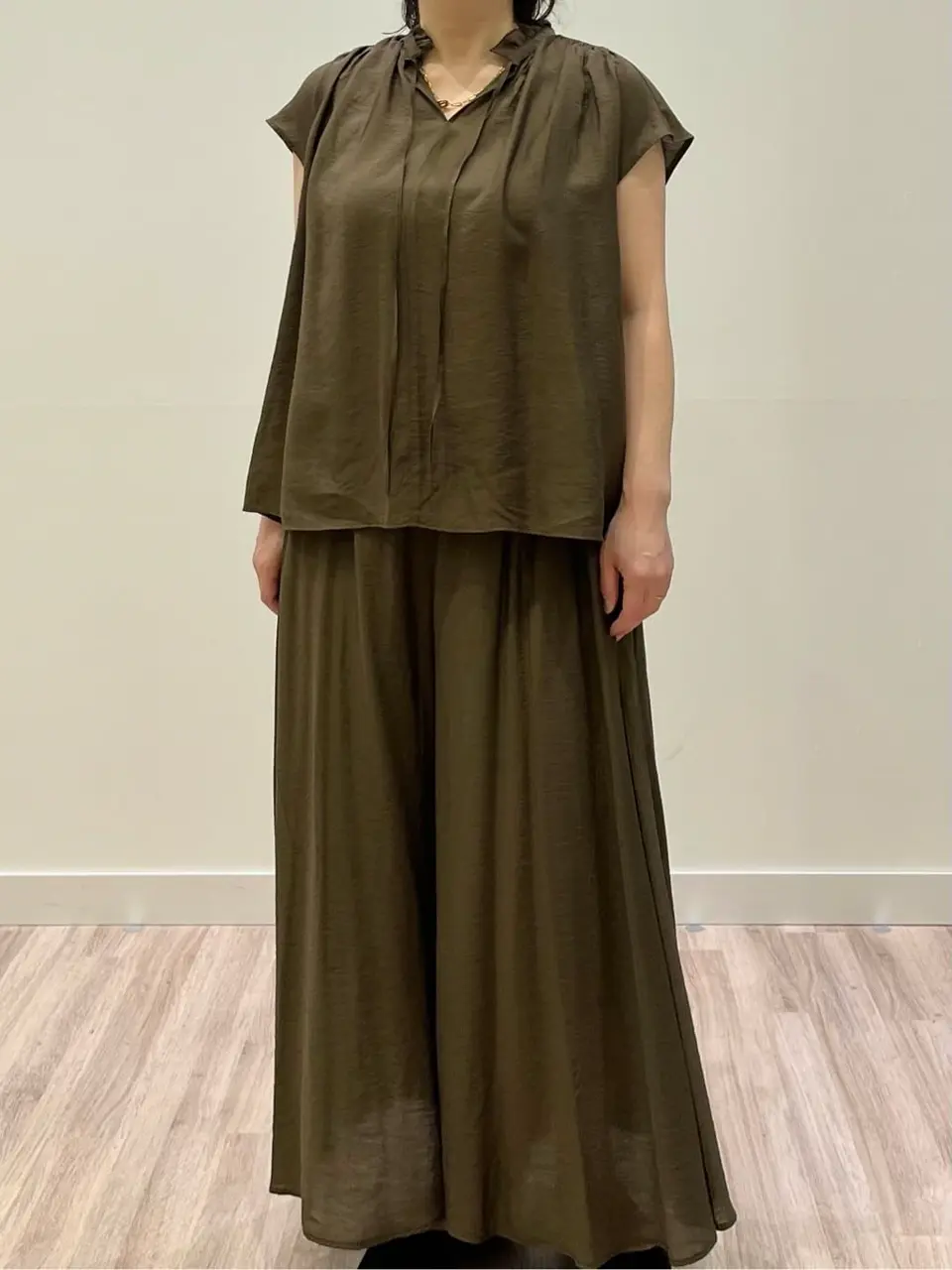 ONWARD CROSSET SELECT 小西 コーディネート画像