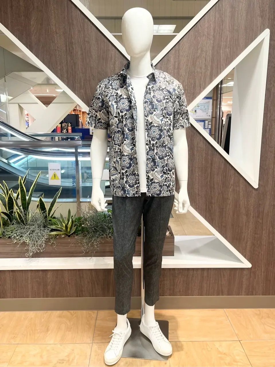 ONWARD CROSSET SELECT 小管 コーディネート画像