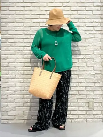 ONWARD CROSSET SELECT 吉田 コーディネート画像