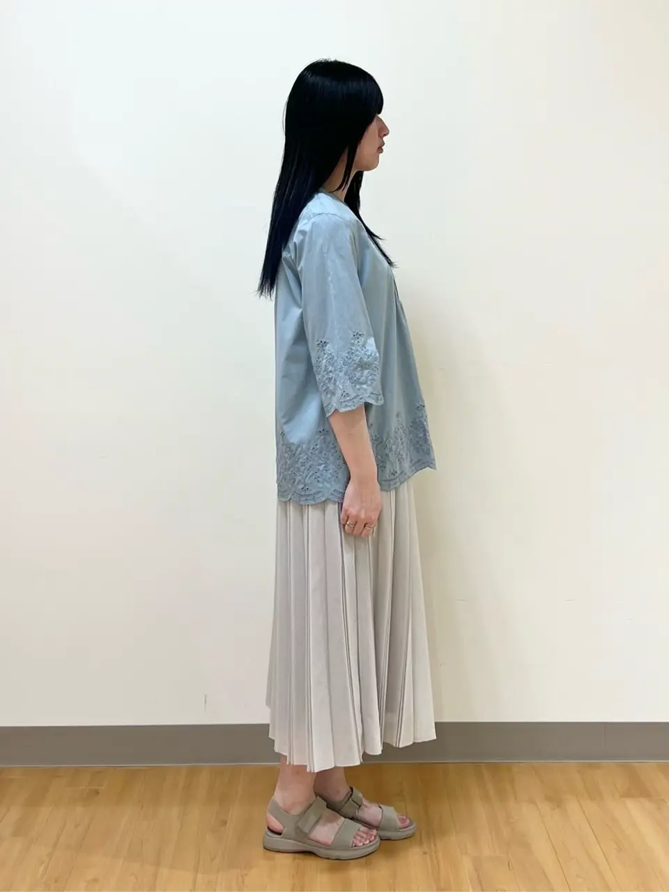 ONWARD CROSSET SELECT Aina コーディネート画像