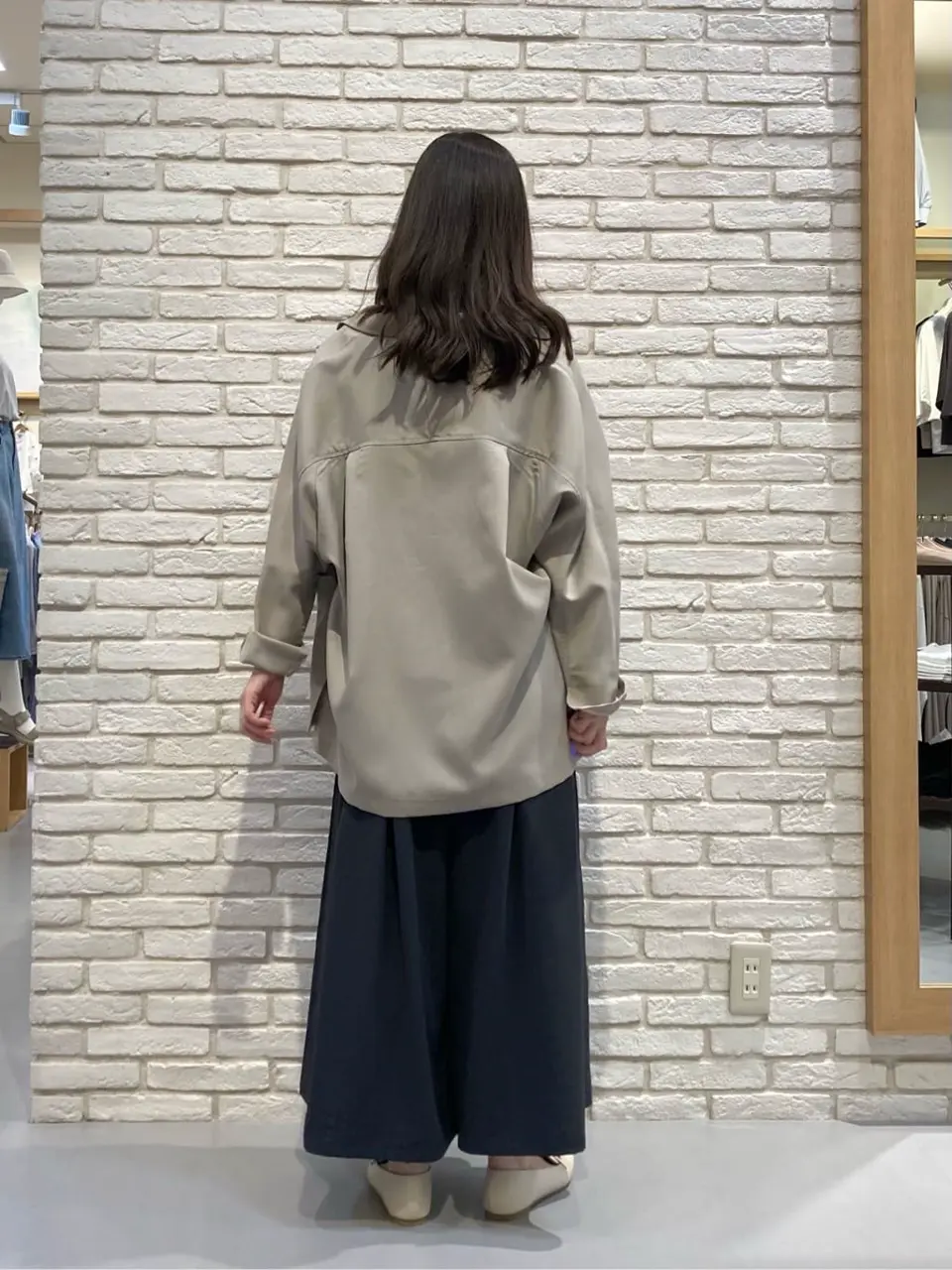 ONWARD CROSSET SELECT 檀 コーディネート画像