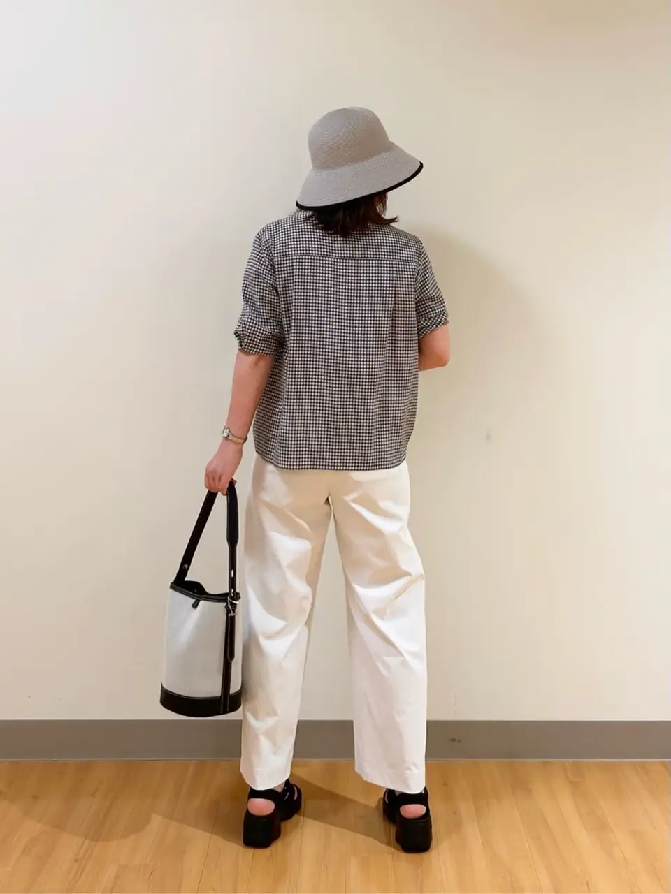 ONWARD CROSSET SELECT TAKI コーディネート画像