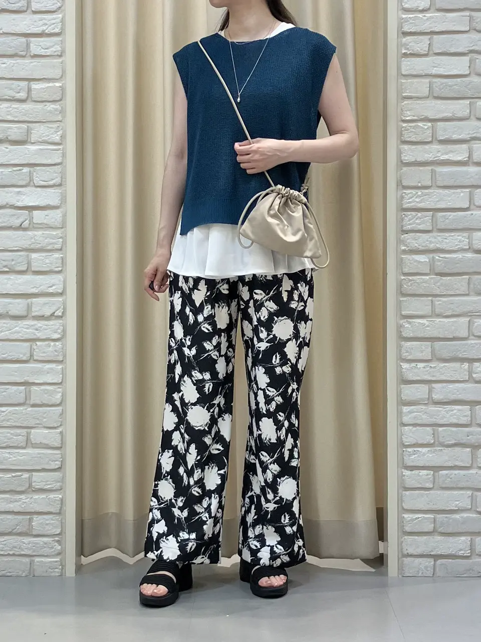 ONWARD CROSSET SELECT 檀 コーディネート画像