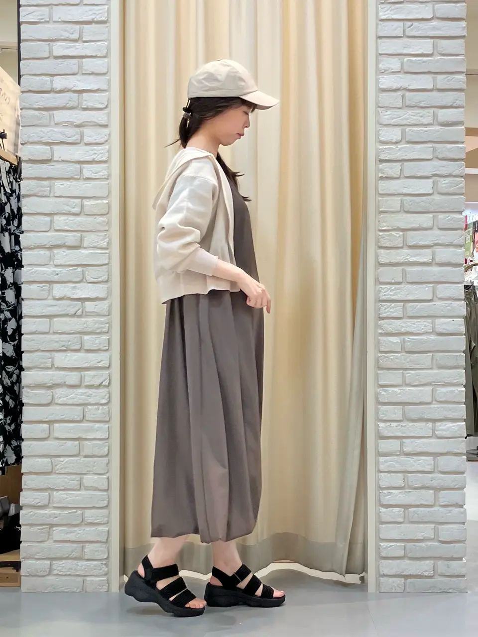 ONWARD CROSSET SELECT 檀 コーディネート画像