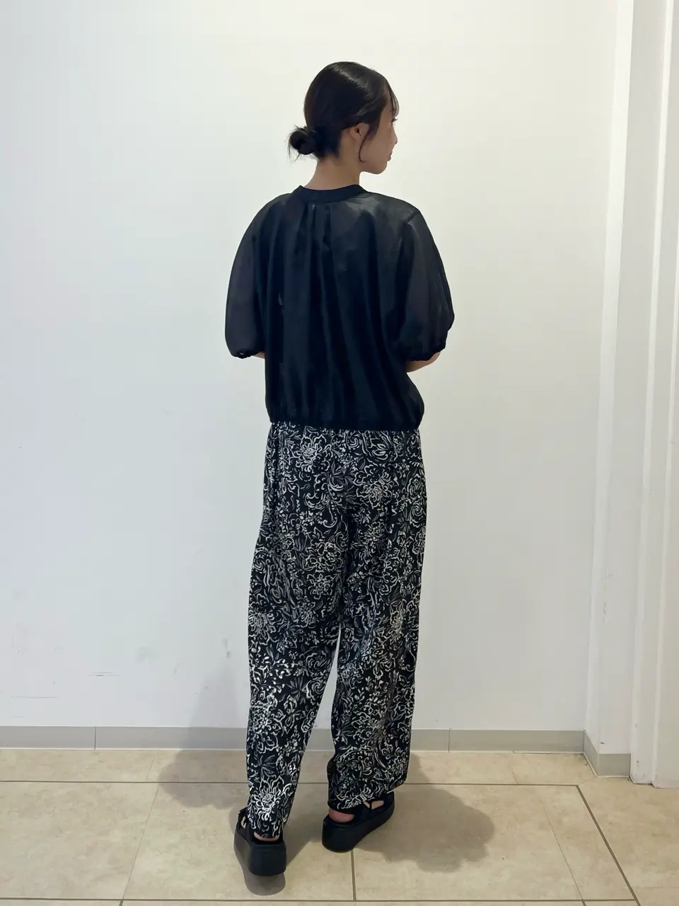 ONWARD CROSSET SELECT 内田 コーディネート画像