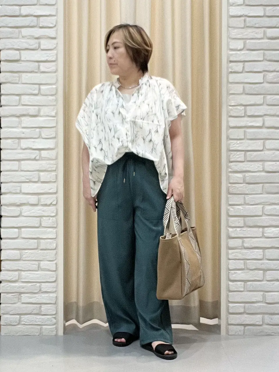 ONWARD CROSSET SELECT 吉田 コーディネート画像