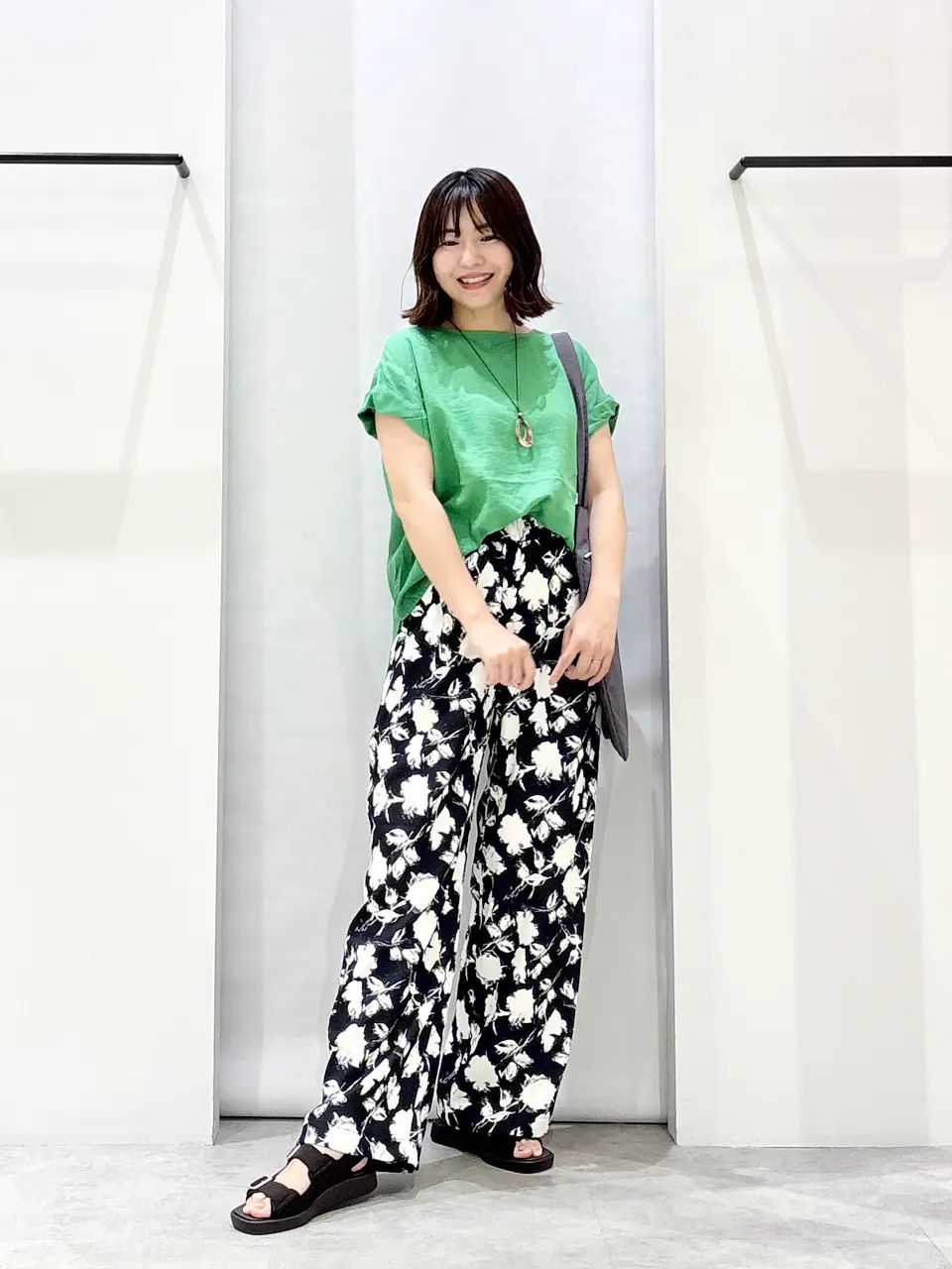 ONWARD CROSSET SELECT 横田 コーディネート画像