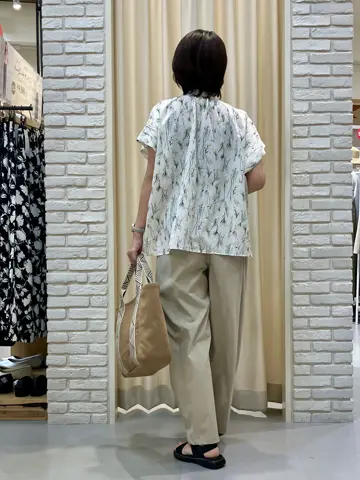 ONWARD CROSSET SELECT Tomi コーディネート画像