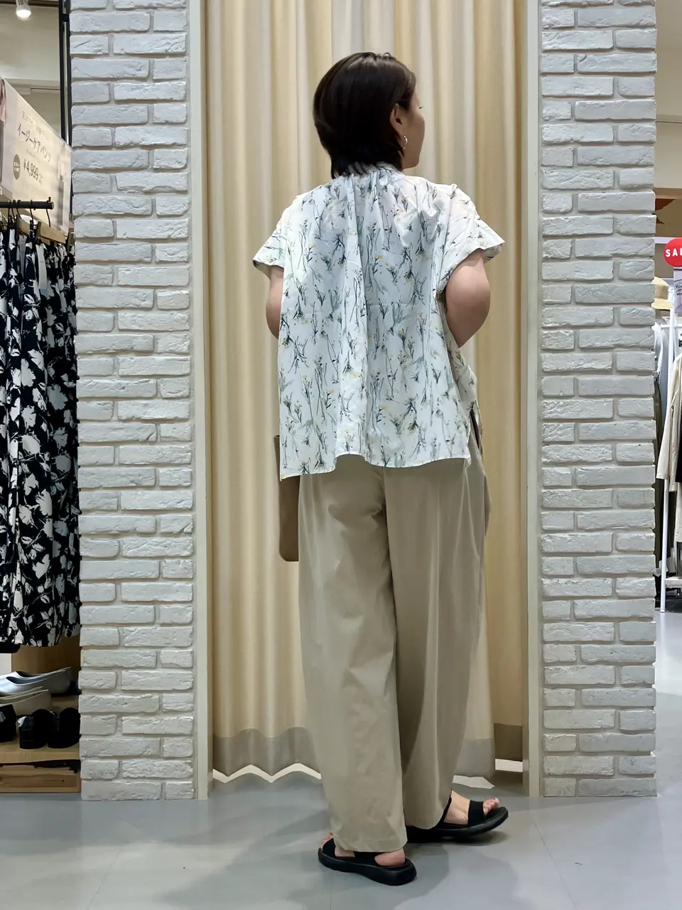 ONWARD CROSSET SELECT Tomi コーディネート画像