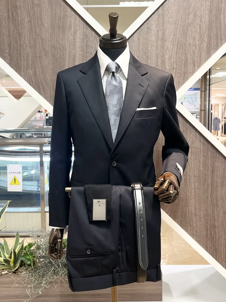 ONWARD CROSSET SELECT 小管 コーディネート画像