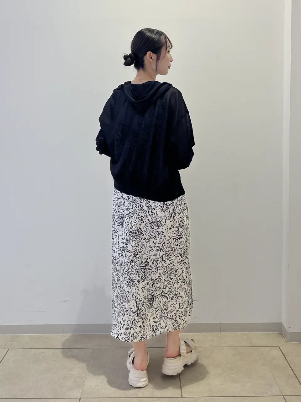 ONWARD CROSSET SELECT 内田 コーディネート画像