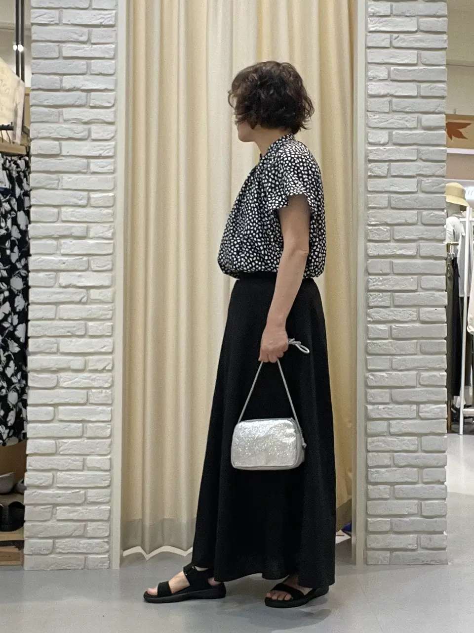 ONWARD CROSSET SELECT TSUKI コーディネート画像