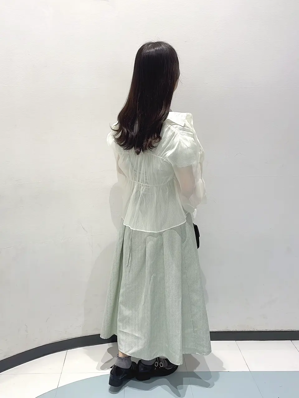 ONWARD CROSSET SELECT 安田 コーディネート画像