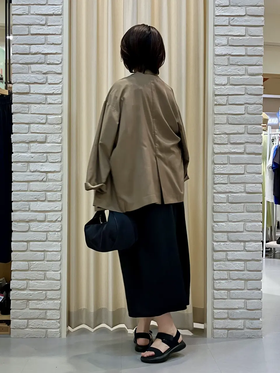 ONWARD CROSSET SELECT Tomi コーディネート画像