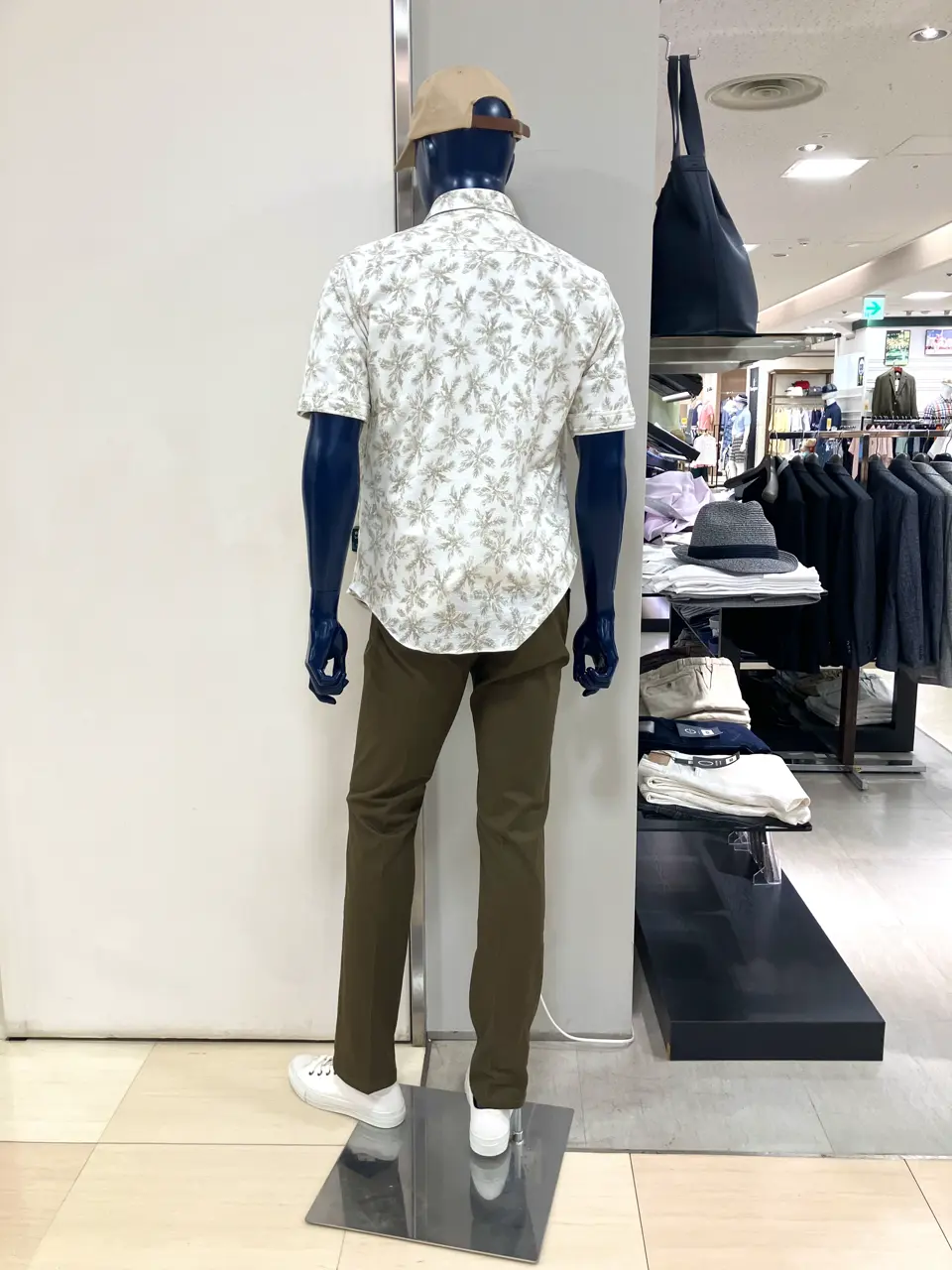 ONWARD CROSSET SELECT 斉藤 コーディネート画像