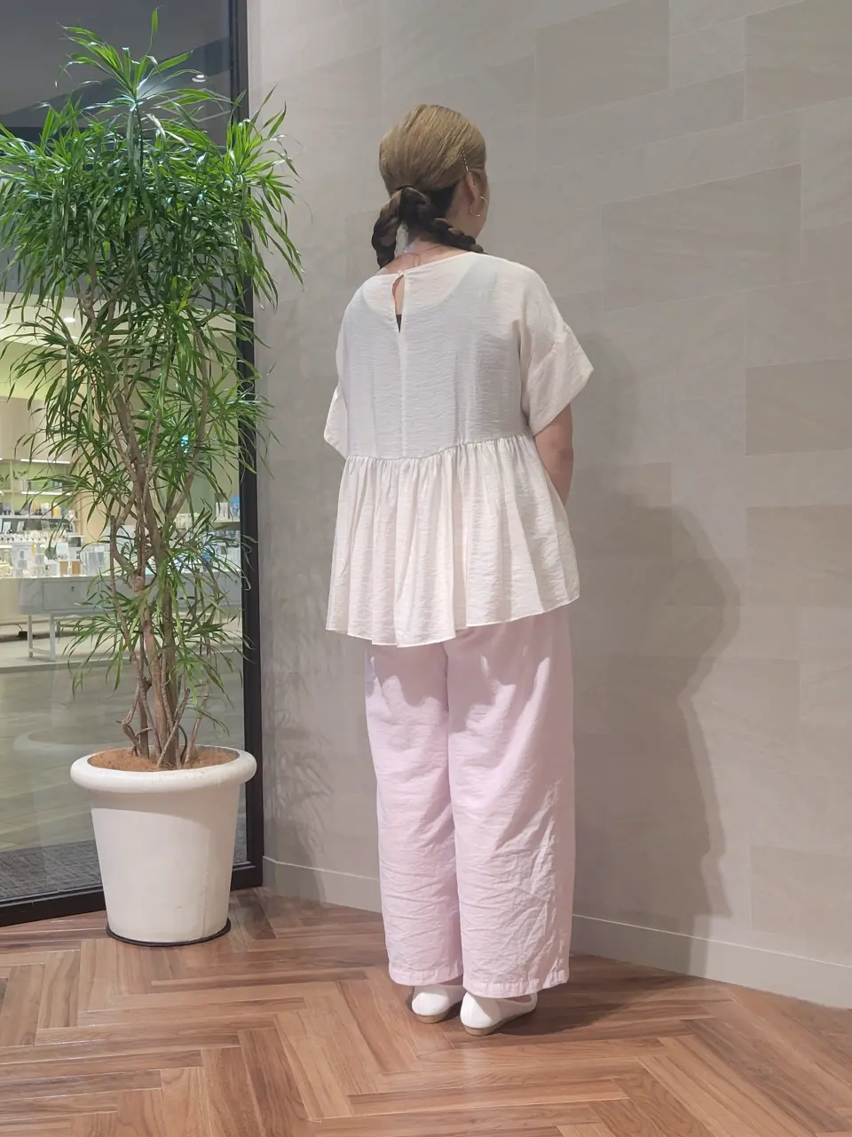 ONWARD CROSSET SELECT 西村 コーディネート画像