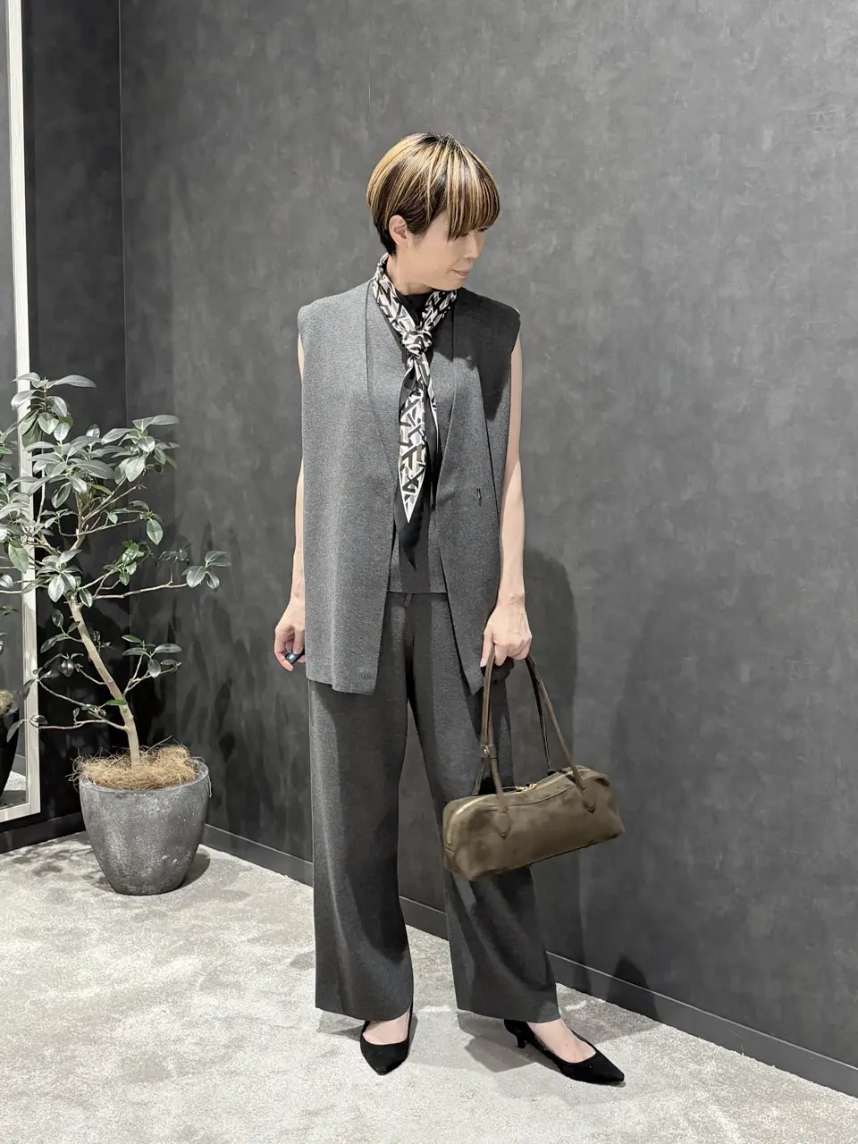 ONWARD CROSSET SELECT 岩舘 コーディネート画像